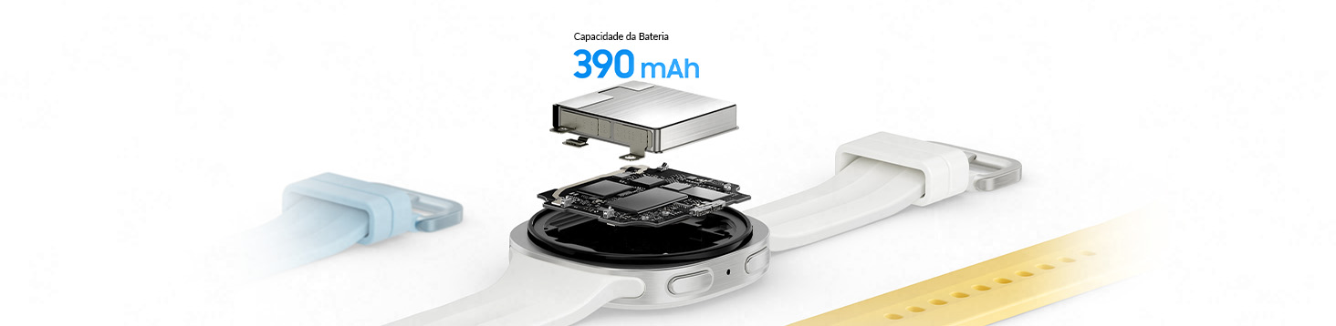 Close up dos componentes no interior da caixa do Galaxy Watch9 na cor Prata, com Pulseira Sport na cor Creme, exibido com a face voltada para baixo e a bateria posicionada sobre o relógio, destacando a capacidade ampliada de 390 mAh para oferecer energia confiável e duradoura ao longo das atividades do dia e da recuperação durante a noite. Pulseira Sport na cor Azul e Pulseira Sport na cor Amarela posicionadas ao redor do relógio