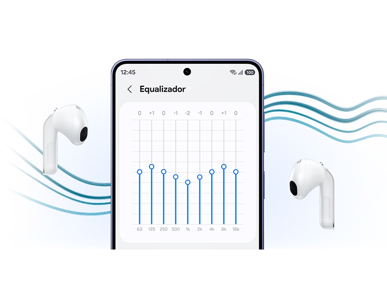 Vemos um smartphone Galaxy com a tela de configurações do “Equalizador” aberta, exibindo múltiplos controles, entre um par de Galaxy Buds4 na cor branca.