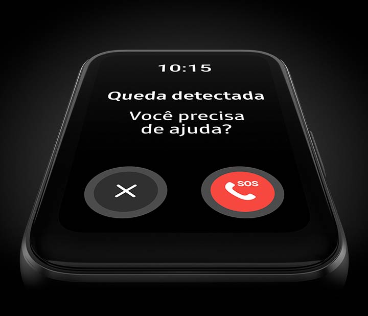 Vemos um Galaxy Fit3 exibindo a tela de detecção de queda em close-up, perguntando 'Precisa de ajuda?' com um botão de chamada SOS e um botão de cancelamento.