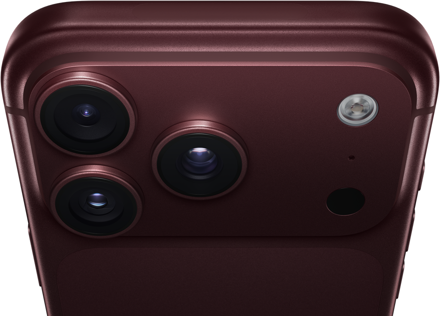 Parte de trás do iPhone 18 Pro Max na cor bordô (vermelho-escuro), sistema de câmera Fusion Pro na parte superior, três lentes, aberturas variáveis parcialmente fechadas, flash, microfone e Scanner LiDAR. Parte externa superior com antena celular, laterais planas e bordas arredondadas