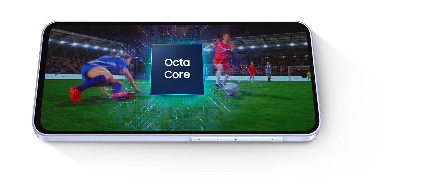 Vemos um Galaxy A36 5G posicionado horizontalmente exibe uma partida de futebol na tela. Acima, o texto "Processador octa-core".